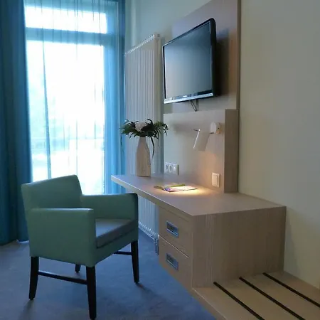 Strandhotel Graal-müritz 3*