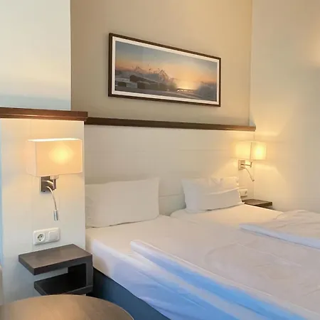 Strandhotel 3* Граль-Мюриц