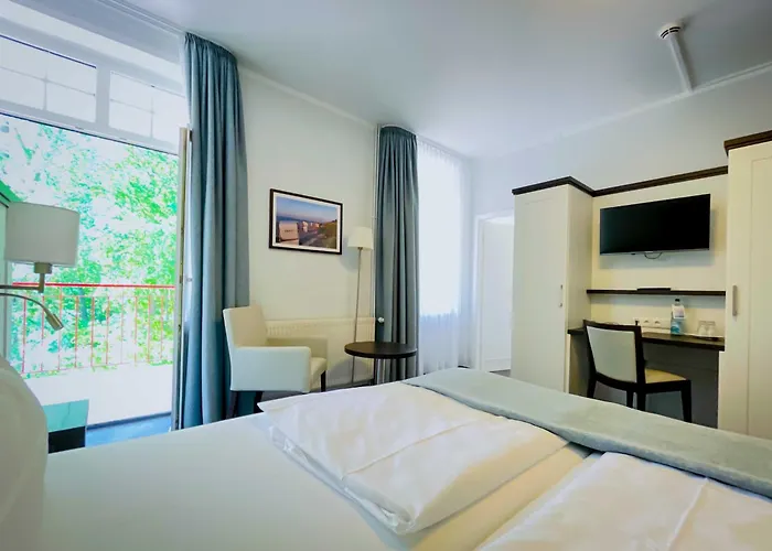 Hotel Strandhotel Graal-müritz 3*